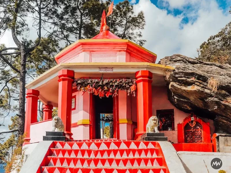 Kasar Devi, a small village located in the Almora district of Uttarakhand, is special in many ways. Situated about seven kilometres from Almora town, this village is surrounded by dense forests and offers a wonderful view of the Himalayas