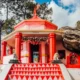 Kasar Devi, a small village located in the Almora district of Uttarakhand, is special in many ways. Situated about seven kilometres from Almora town, this village is surrounded by dense forests and offers a wonderful view of the Himalayas